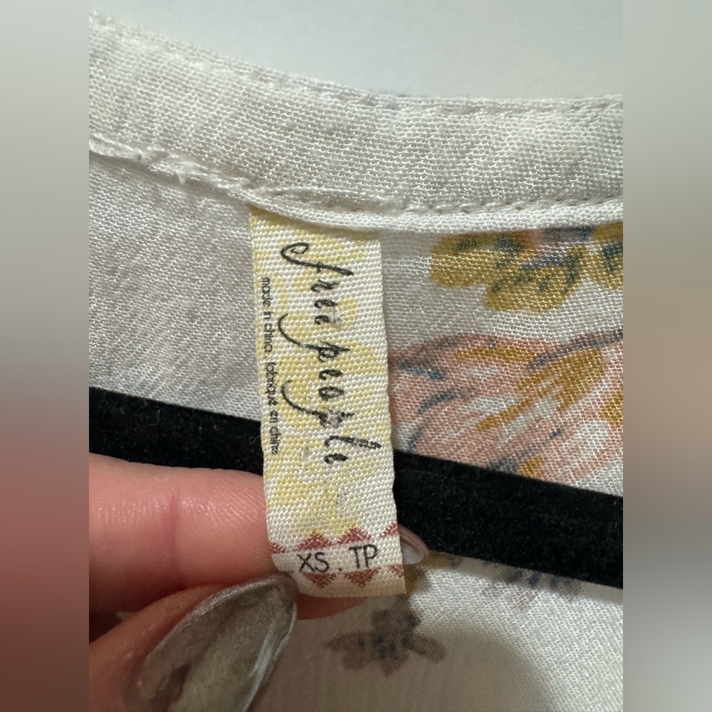 Free People White Tunic with Yellow Floral Design - Picture 4 of 7